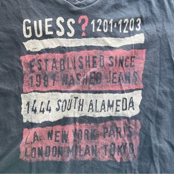 Vintage‎ Guess V-Neck Short Sleeve T-Shirt, Gray, Size Medium - Picture 3 of 8